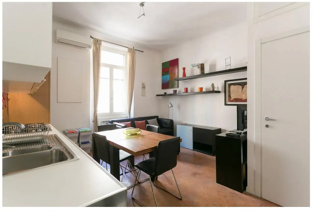 דירות מילאנו Splendido Bilocale In Via Orti - A Pochi Metri Dal Policlinico 0*,  איטליה